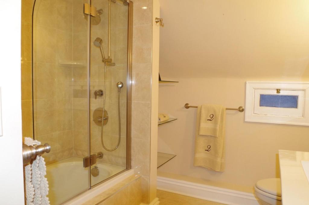 Quartermain House Bed & Breakfast Fredericton Ruang foto