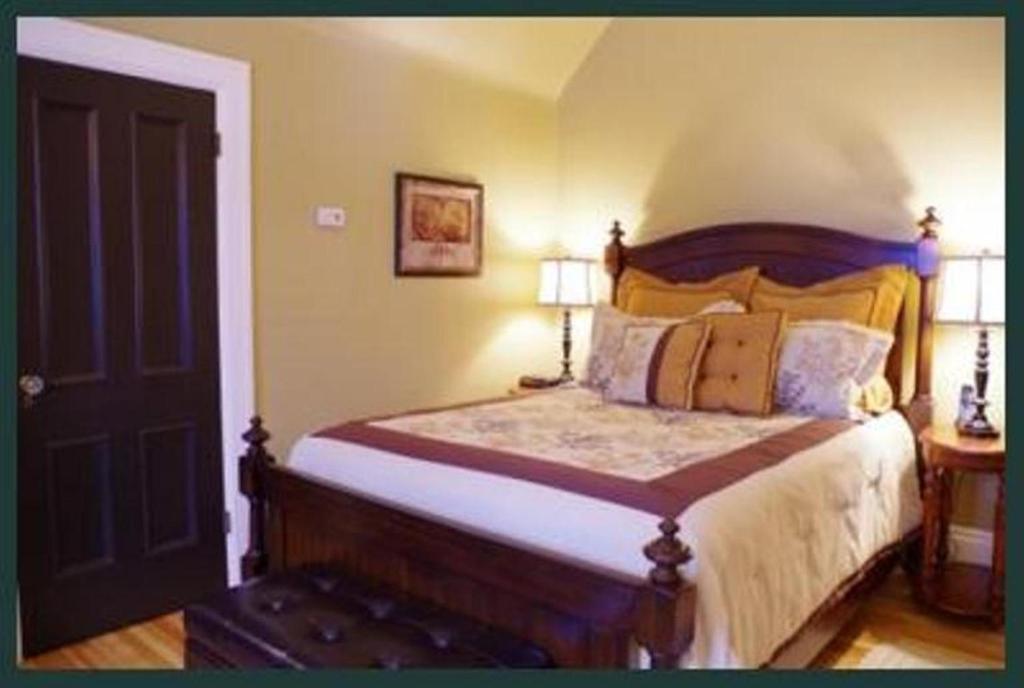 Quartermain House Bed & Breakfast Bed & Breakfast Fredericton Ruang foto